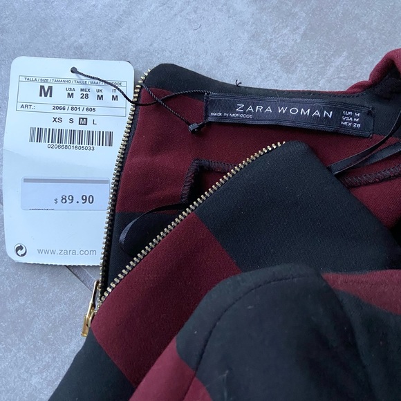 NWT. Zara sexy & sporty black & maroon rugby strip mini dress.. M (fits 2-6 US). - Picture 3 of 3